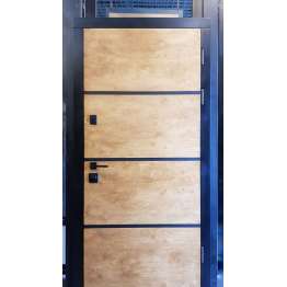 НАШІ РОБОТИ Вхідні двері металеві в будинок. З двох сторін  накладки из тонованої вологостійкої фанери